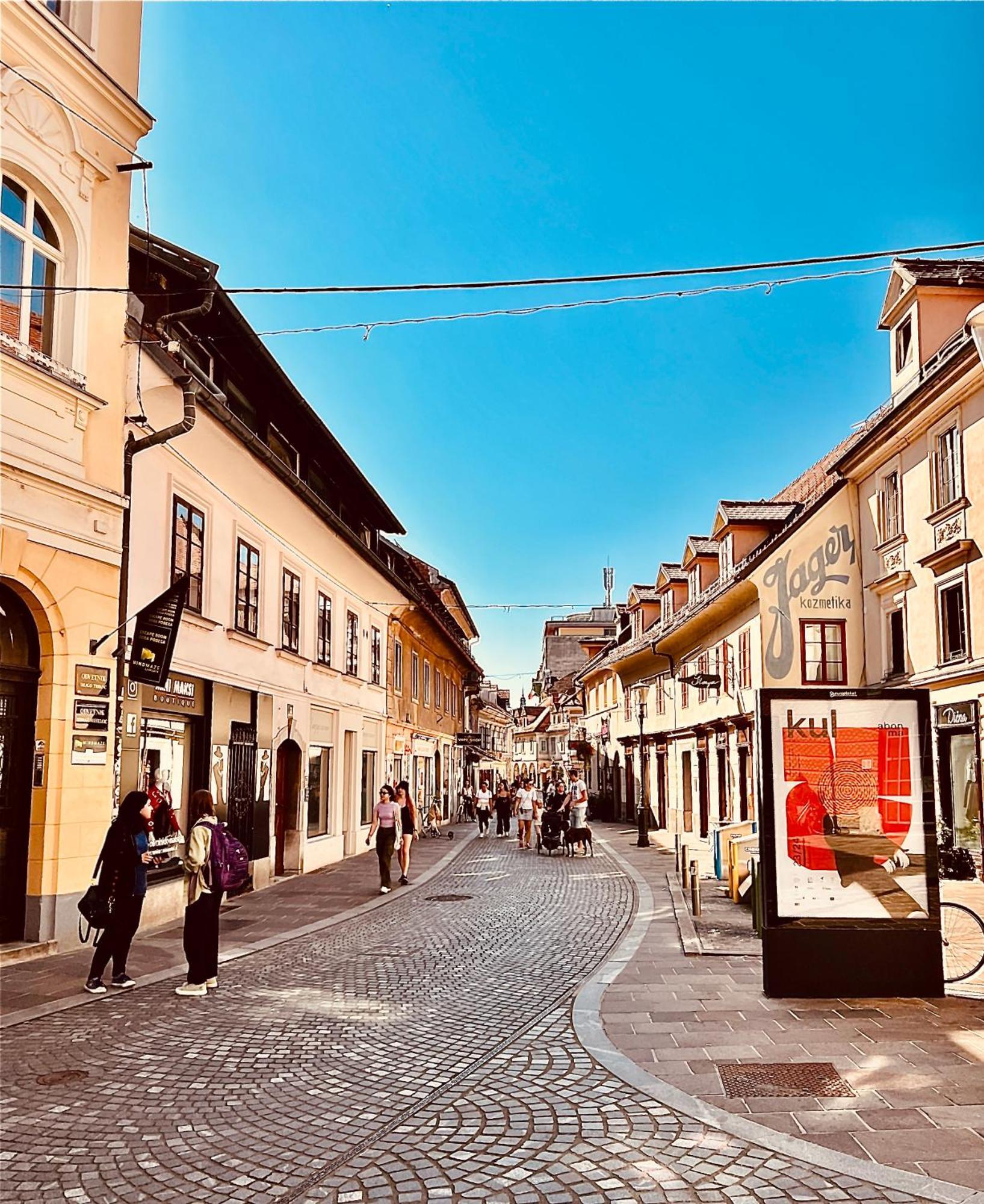 Galleria Apartment Ljubljana Ngoại thất bức ảnh
